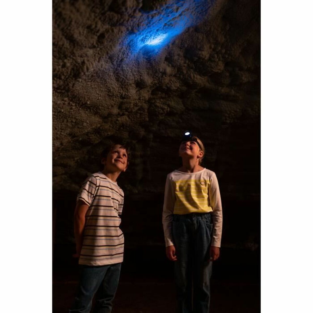 V3HE525563516EF037C90EA63FE11D600C9R5779189P6