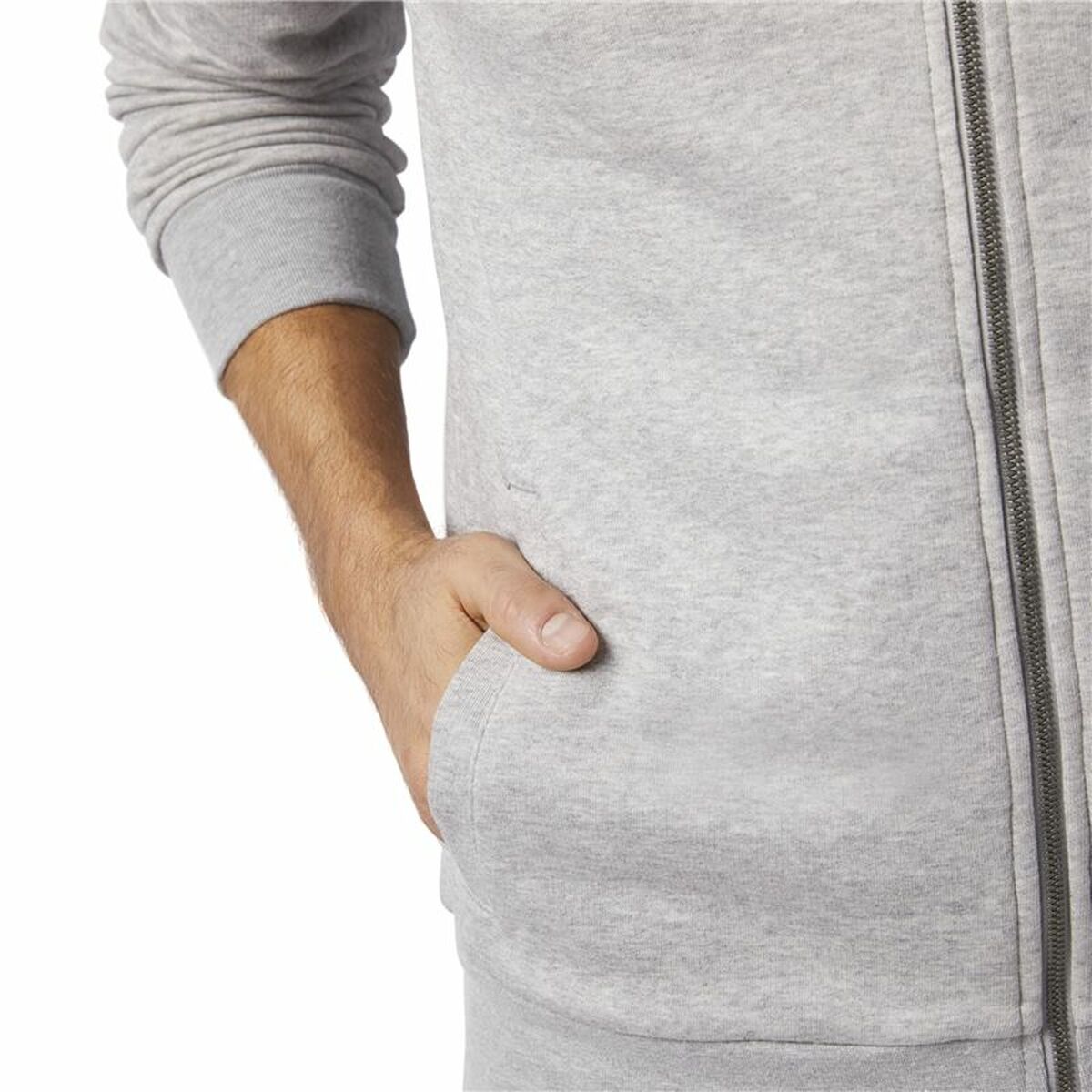 V6HFD8070E7EEA050BF6F887C1EF9AC5E8FR4487855P8