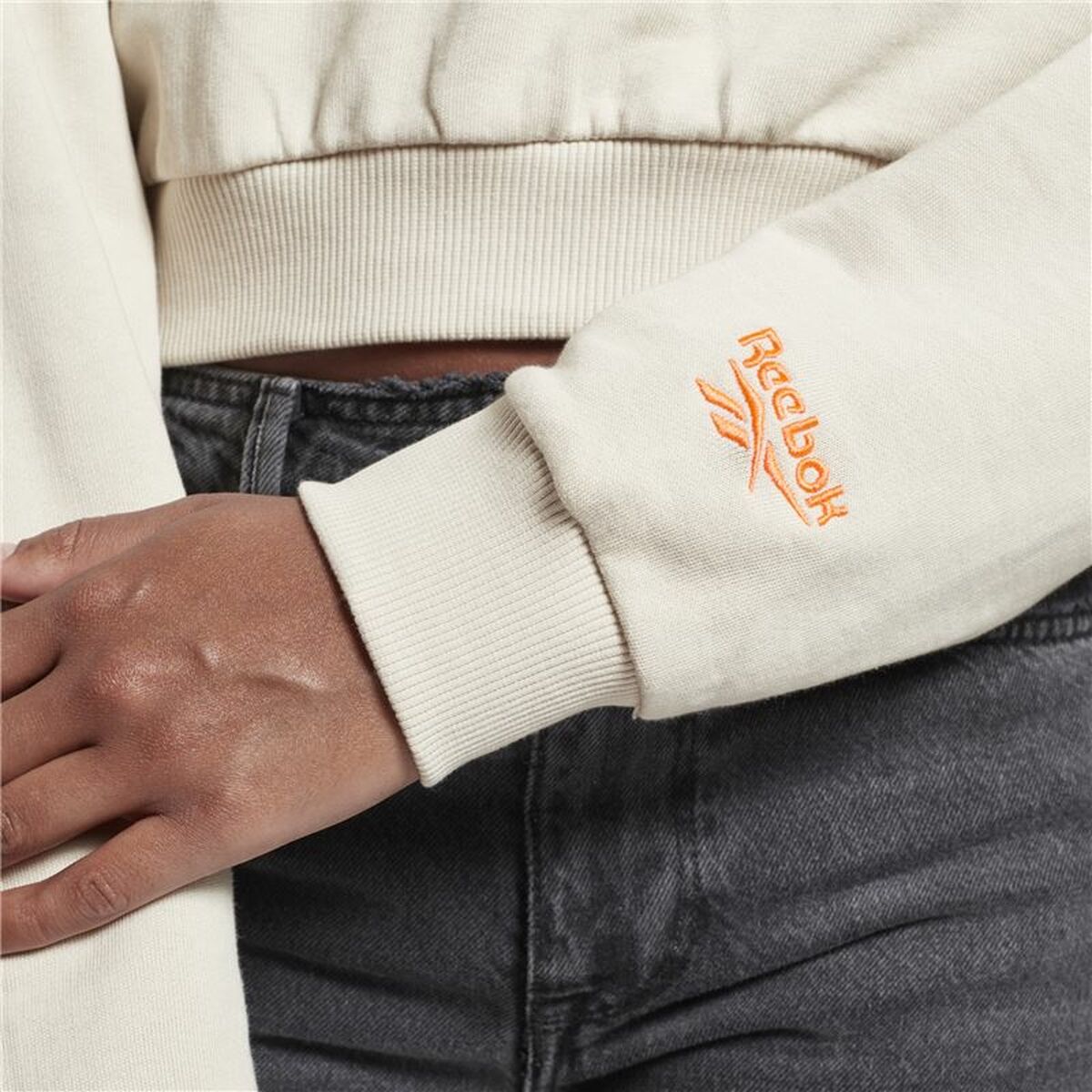 V6H4BEF9B0400175A65A08607F17A6D871FR2556456P7