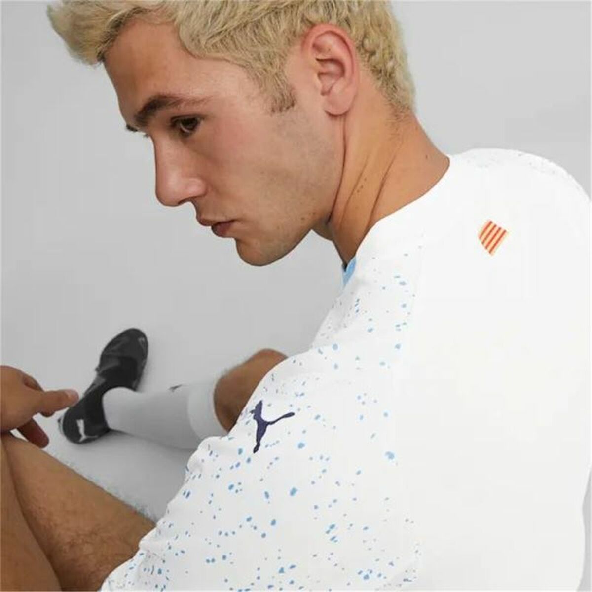 V4HB1664ADEF9A3B5229C5A2F610359FF4DR4409563P6