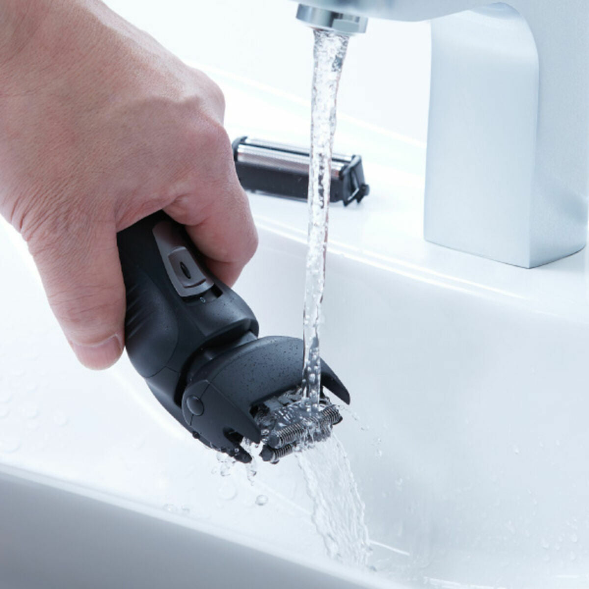 V7H4D99A8CC32F66AD8048803625839218CR3532652P3