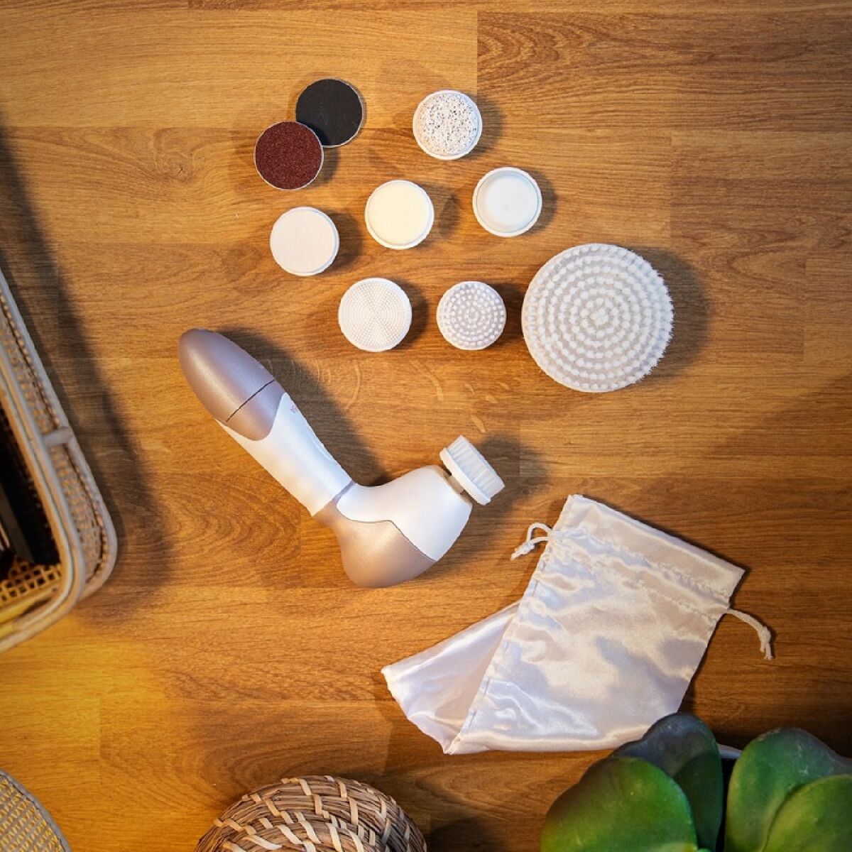 V2HC2513C650A54B7C72C4EC9CEFD62564CR7400971P2