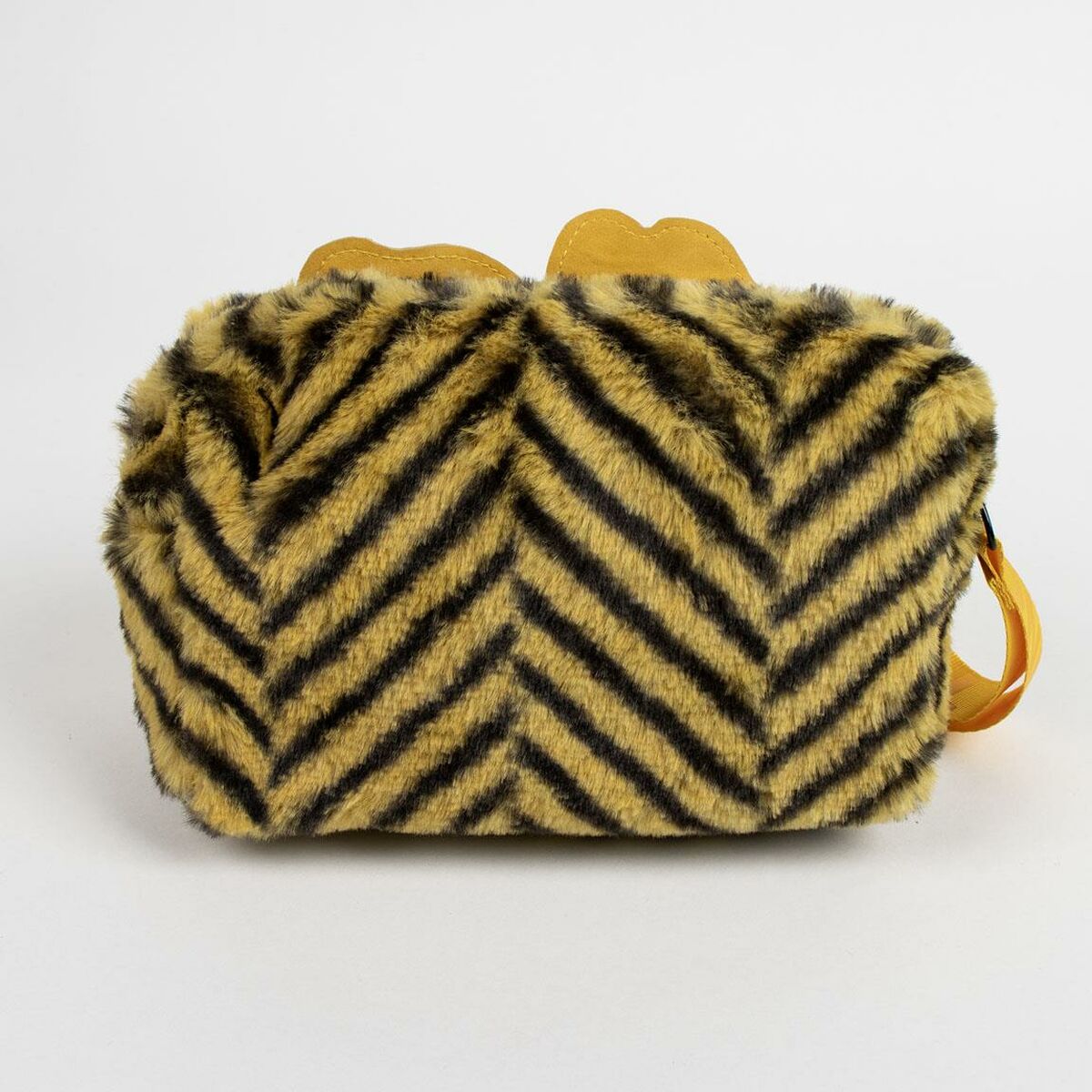 V11H547F800720DE16BE2FC2C8884580505FR7235469P5