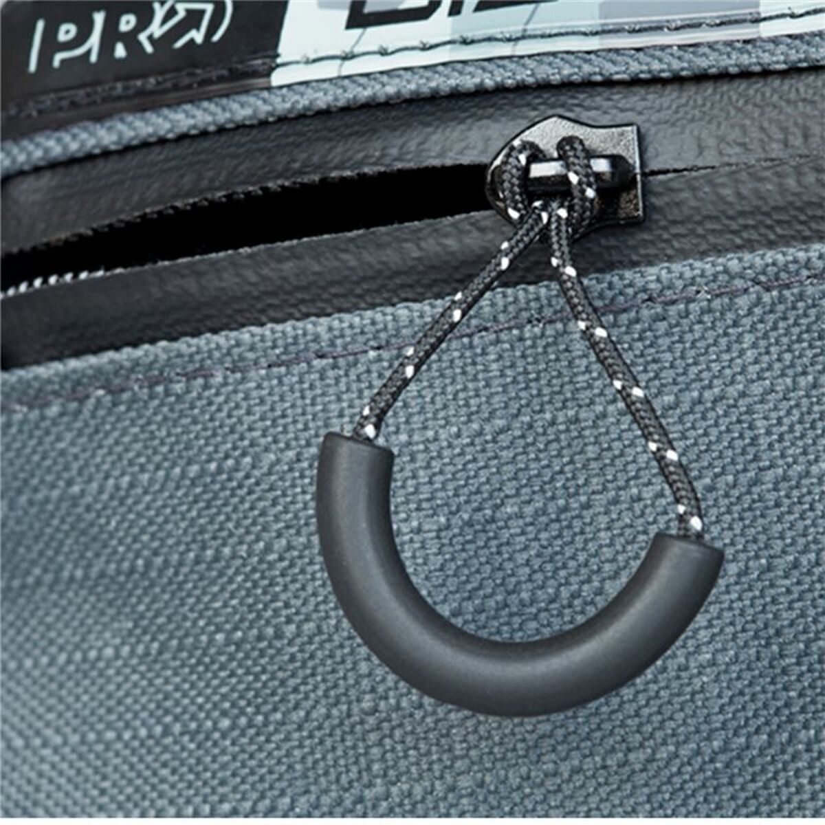 V2HBC89BAD862F27AFEF3F1A4CC335E10F3R7153656P4