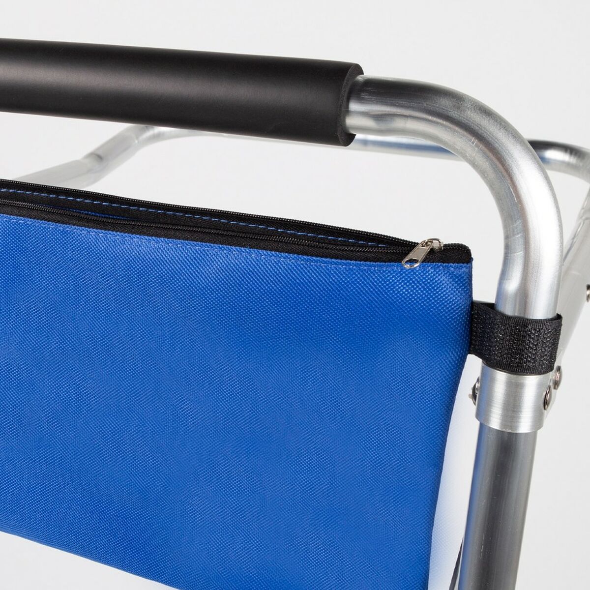 V4HBE690EE5A4C594174CB6DD1D20BF0A5ER5711319P8