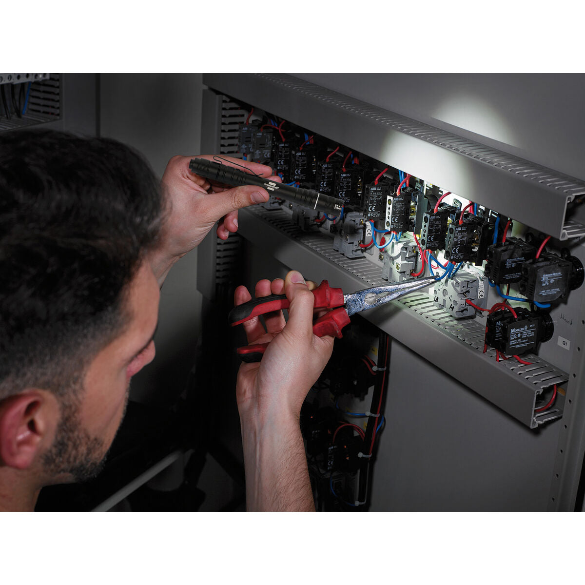 V5H9D18D2E47079F9065A6FAD1F20BF846ER6626176P9