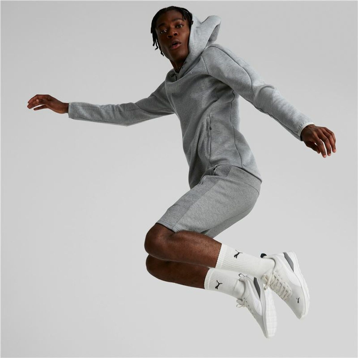 V6HB4CF9C5E1D2A810BBD5985EC80C4D01AR2564943P3