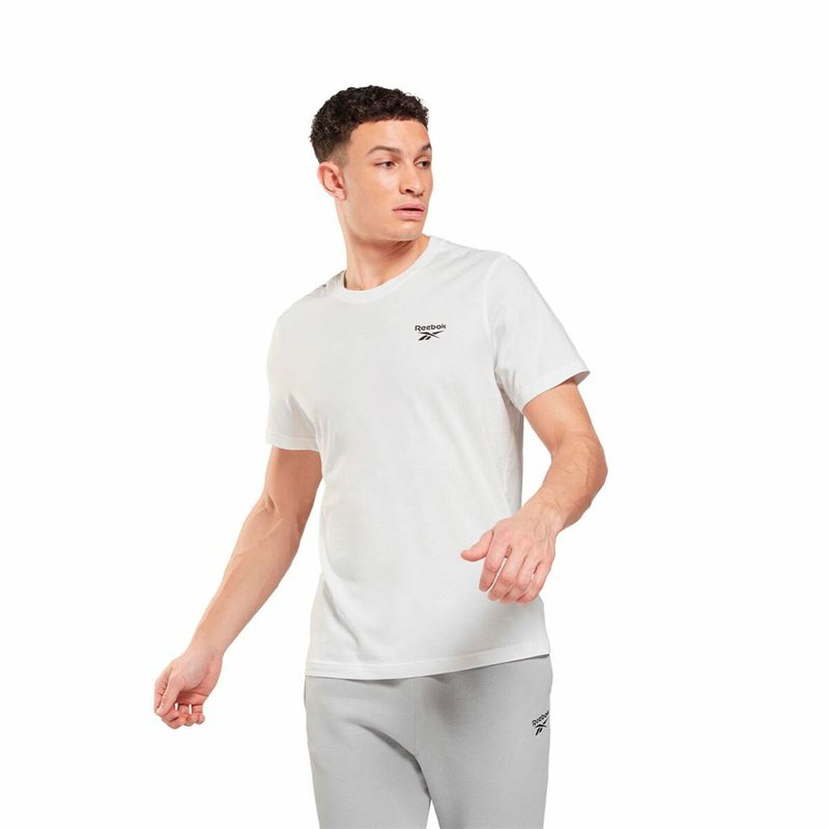 V6H7968588A667ED03C44DD1922A352100FR6604390P3