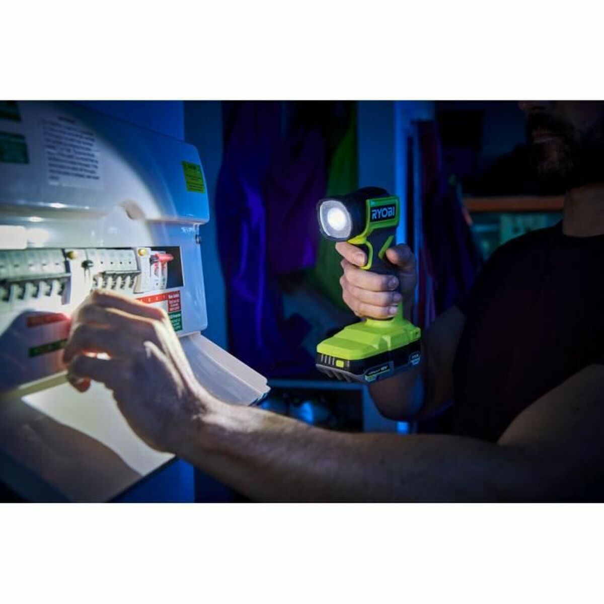 V7HCD367AF9ED19ACDC361CCDE82A69D7CFR6446880P2