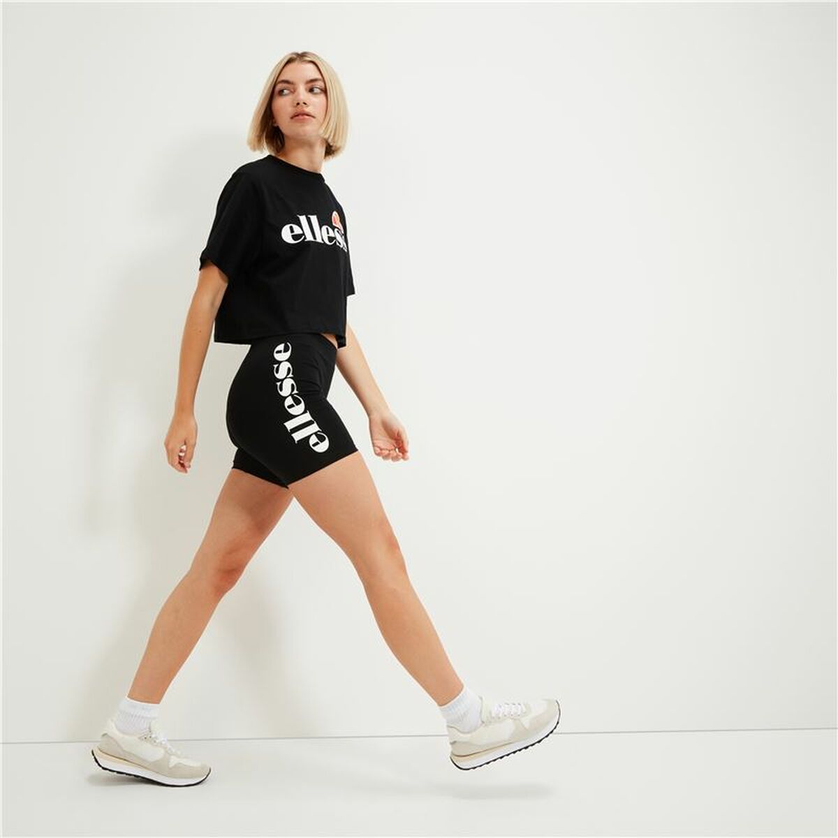 V4HEE8F5AF939EA42F3C5ACEF87F9F5011CR7231209P6