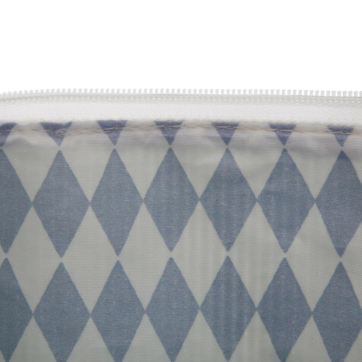 V4HCCAE1076DEA3D32A888FE0C52575D7D1R6893225P2