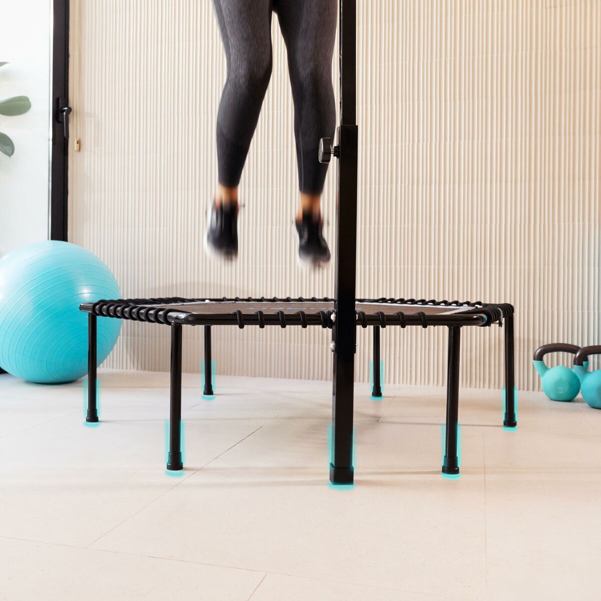 V4H8A4B8CD3F04CAFF58F560EADFB73AA31R7401055P5