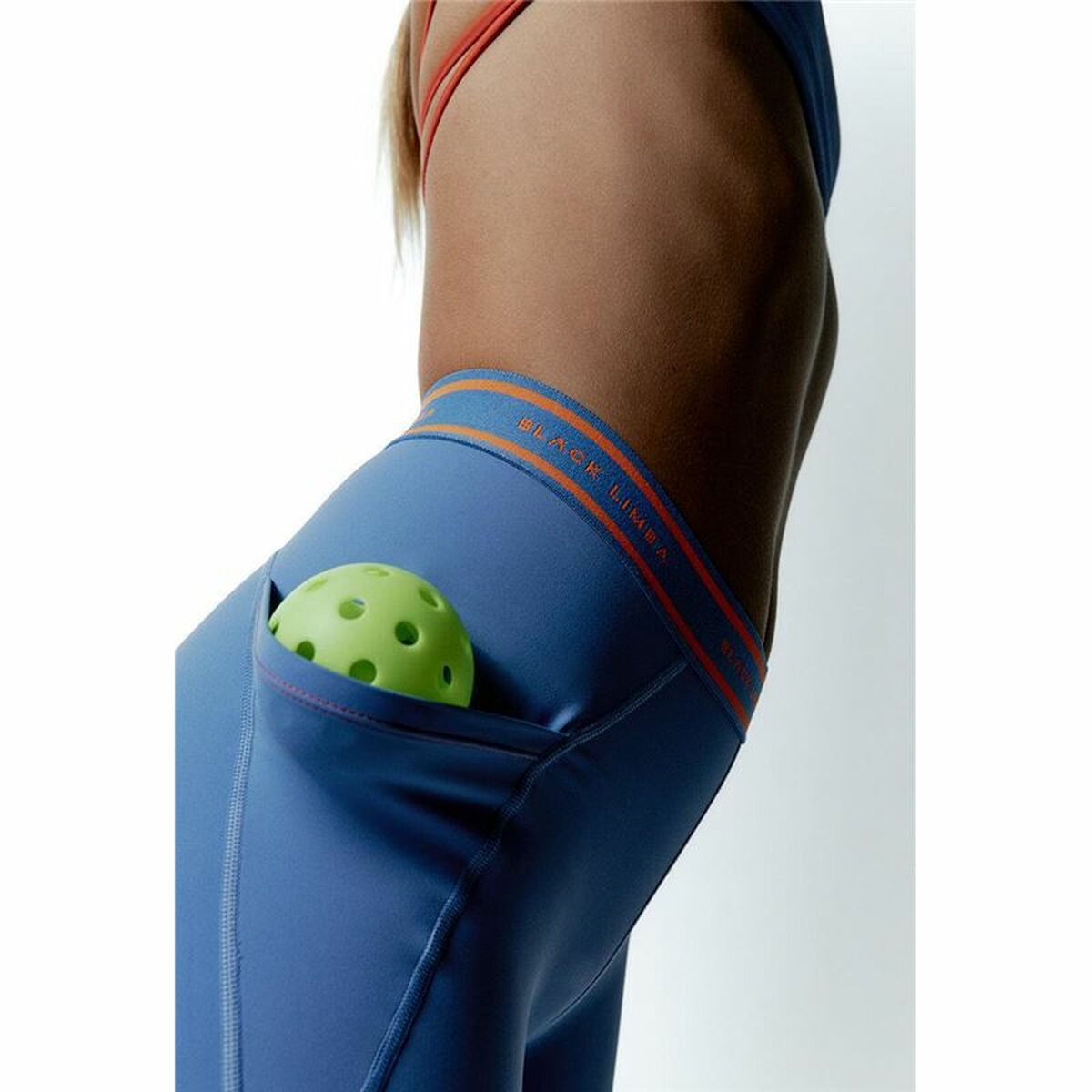 V6HE83D381A16BFE9B24D4D0A46097B1125R7229098P4