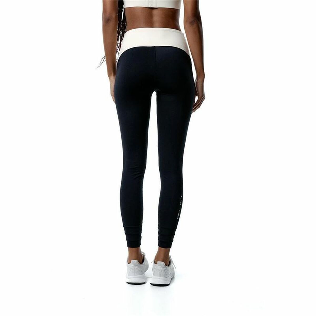 V6H2FB1B1D4BBA9901E0395C73C54765802R7231167P2