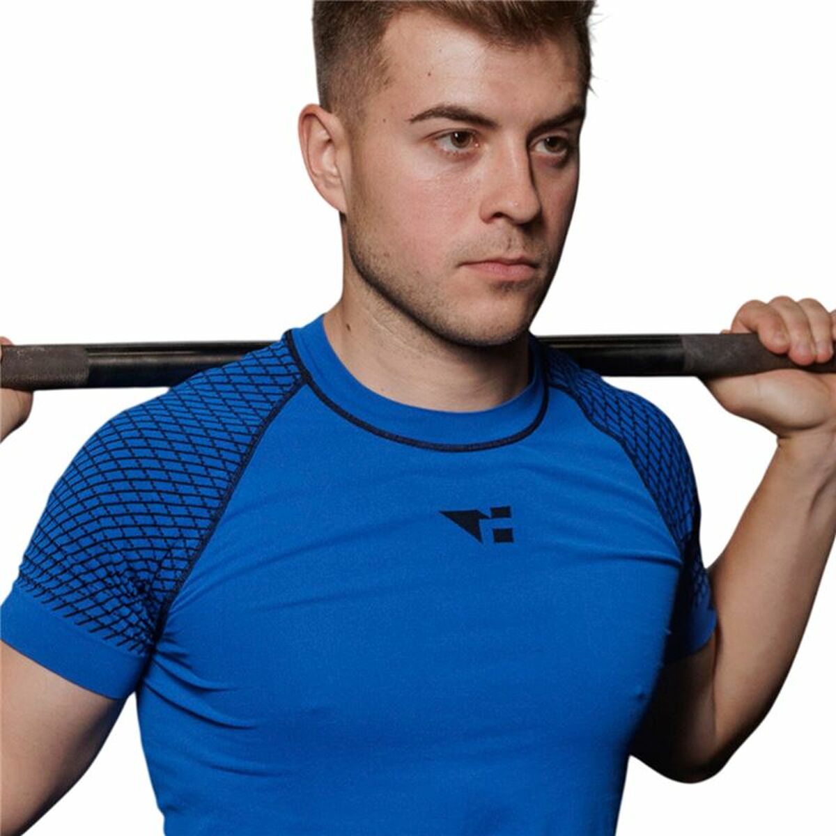 V8HA91296A522EA9BF53D328DF3C6F1D24FR6581136P3