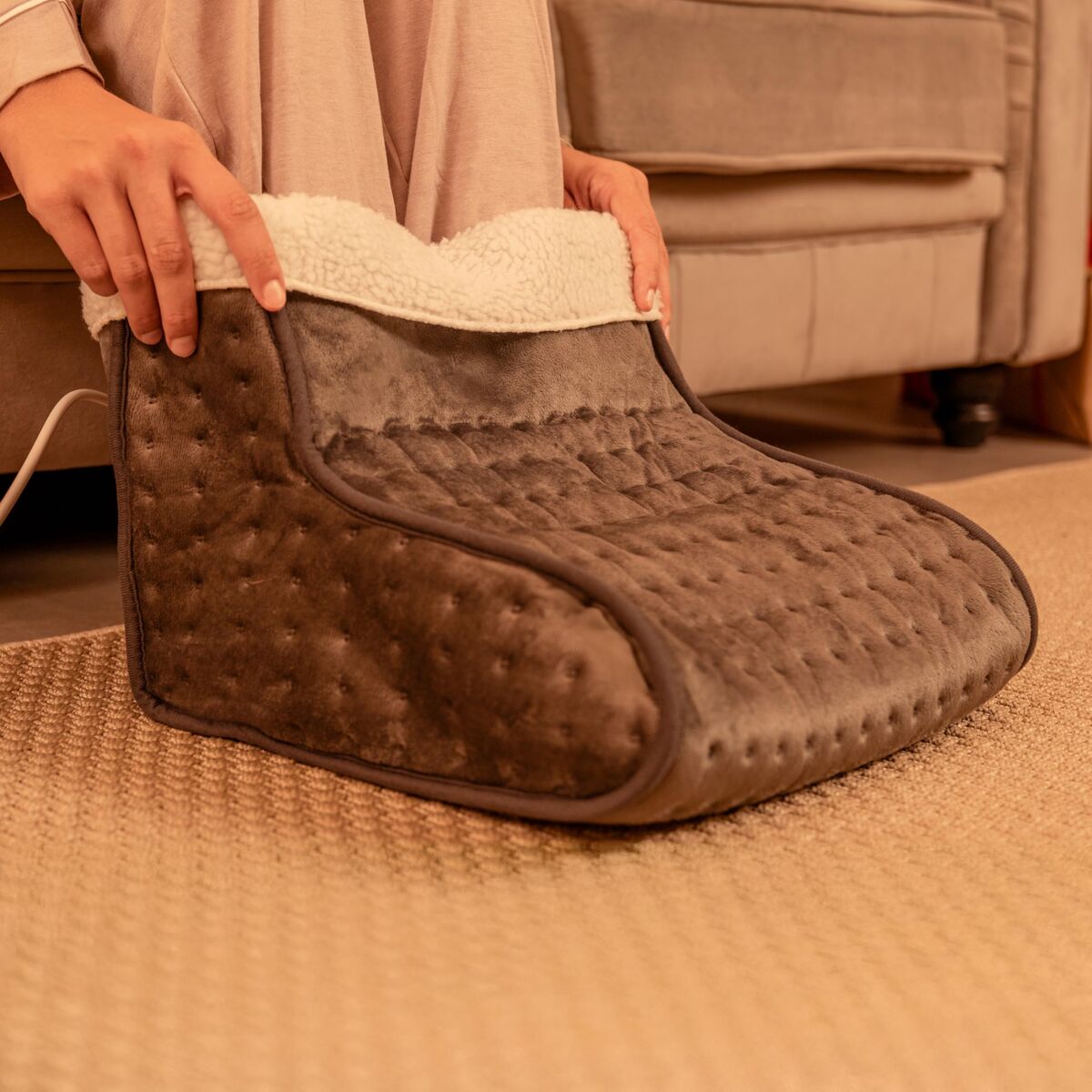 V2H4F9860E77F09B28C300C438DBE726F60R7466098P4