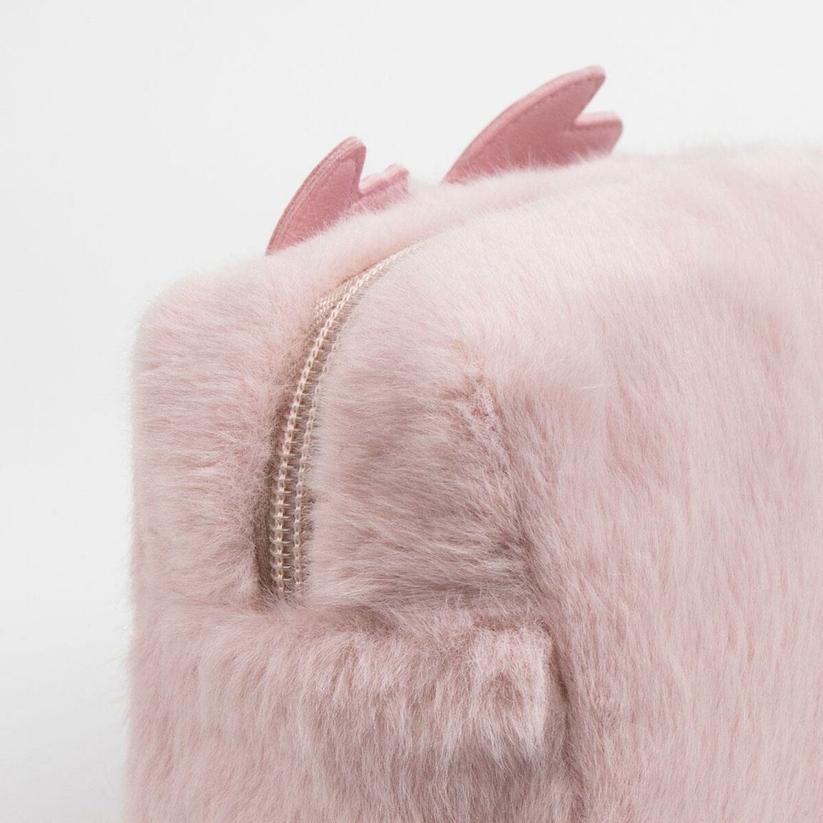 V4H473382F4348A8186942BB918224F33BDR6918212P3