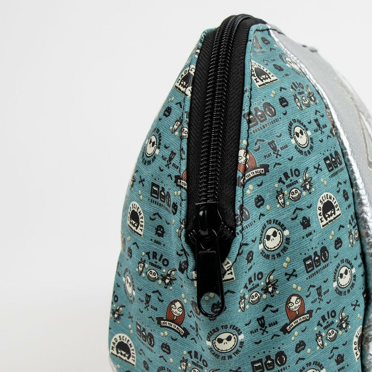 V4H5DD5A1675124891D9DC5BD999B637F96R5064572P5