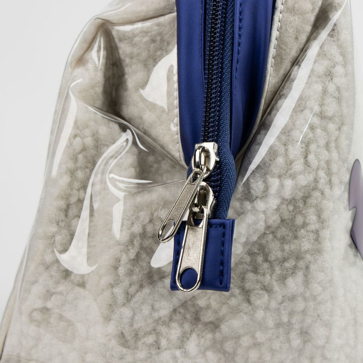 V4H241F9108F815E9C4318152988656D37ER4924882P4